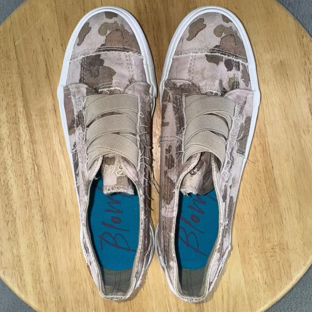 Blowfish Malibu Marley Canvas Sneaker Slip On Comfort Shoes Women’s Size 6 US